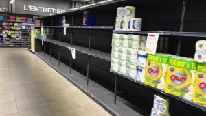 Fransa'da sokağa çıkma yasağının ardından halk marketleri boşalttı