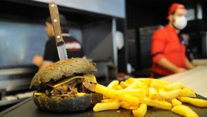 Geleneksel etler burgerle buluşuyor