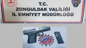 Hapis cezası ile aranan şahsı ruhsatsız silahla yakalandı