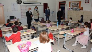 İl Milli Eğitim Müdürü Cırıt, 'yüz yüze eğitim' ile ilgili Barbaros İlkokulu'nu ziyaret etti