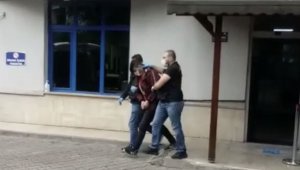 İstanbul'da evini ateşe veren madde bağımlısı yakalandı