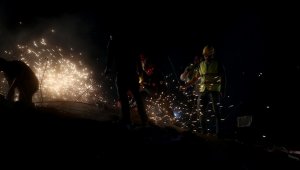 İzmir depreminde arama kurtarma çalışmaları devam ediyor