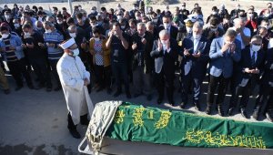 İzmir'deki depremde hayatını kaybedenler son yolculuğuna uğurlanıyor
