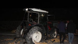 Kamyon ile traktör çarpıştı ortalık savaş alanına döndü: 1 ölü, 3 yaralı