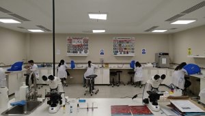 Kapadokya Üniversitesi'nde uygulamalı dersler Kovid-19 tedbirleri ile devam ediyor