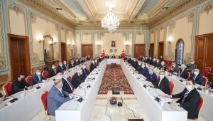 Kartal Belediye Başkanı Gökhan Yüksel, 'Salgına Karşı Mücadele Ortakları Toplantısı'na katıldı