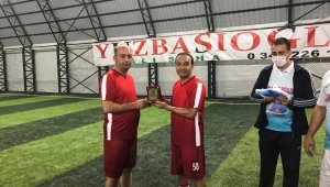 Kazanan Ülküdaşlık Oldu