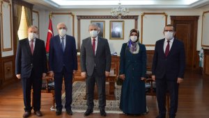 Kırşehir Valisi Akın,