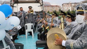 Kocaeli'de Cumhuriyet coşkusu caddelere taşındı