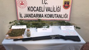 Kocaeli'de jandarma zehir tacirlerine geçit vermedi: 3 gözaltı