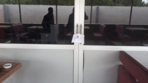 Konsomasyon yapılan ve sigara içilen işletmeler mühürlendi