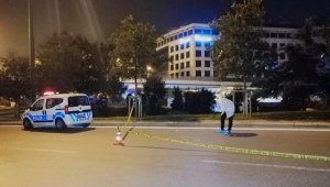 Maltepe'de otomobilden atılan kişi daha sonra kurşunların hedefi oldu
