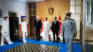 Marmaris'te Cumhuriyet Bayramının 97.yılı karada ve denizde kutlandı