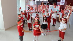 Minik öğrencilerin Cumhuriyet coşkusu