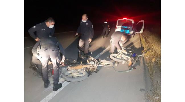 Motorlar hırsızı 2 genç çaldıkları motorlarla polisten kaçamadı