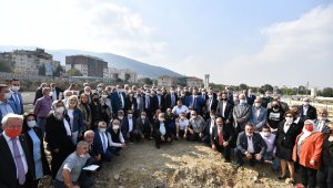 Osmangazili muhtarlar Bursa'nın en büyük meydanında