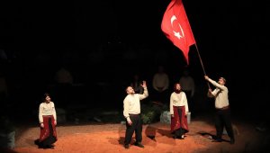 Pamukkale Belediyesinden 'İşgalden Cumhuriyete' özel gösterisi