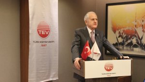 Rona Yırcalı'dan eğitime bilgisayar desteği