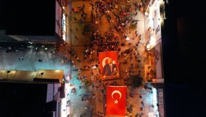 Sakarya, Cumhuriyet yürüyüşünde tek yürek oldu
