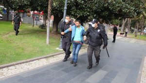 Samsun'da bıçaklı saldırgan tehlike saçtı