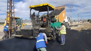 Saray ilçesinde yol ve asfalt çalışması