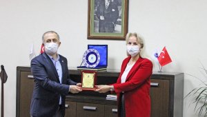 SAÜ Eğitim Fakültesinde devir teslim