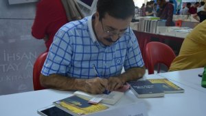 Siirtli yazarın kitabı Türkiye'de en çok satılan kitaplar arasında yerini aldı