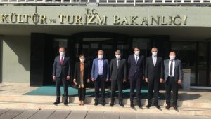 Simav'ın 'Bebek Kütüphanesi'ne ilk adım