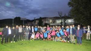 Söğüt, Kocaelispor idmanını ziyaret etti