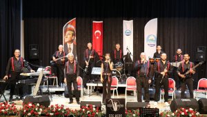 Söke'de müziğin efsaneleri Ege Kent Orkestrası'nda buluştu