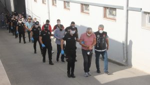 Sosyal medya üzerinden uyuşturucu ticareti yapan zanlılardan 5'i tutuklandı