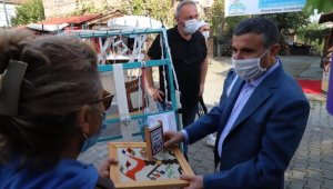 Vali Atay tarihi Yukarı Mahalle pazarında
