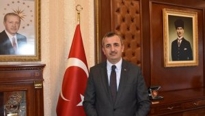 Vali Sezer'den '29 Ekim' mesajı: 