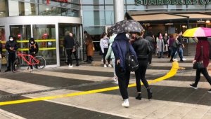 Vatandaşlar yağmura hazırlıksız yakalandı