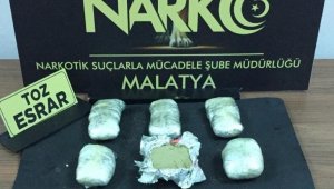 Yolcu otobüsünde esrar sevkiyatına darbe