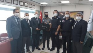 Yolcunun ayakkabısında uyuşturucu çıktı