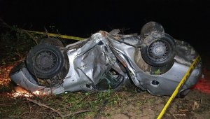 Yoldan çıkan otomobil tarlaya uçtu: 1 ölü