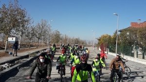 40 bisikletçi Çırmıhtı'nın eşsiz güzelliklerinde pedal çevirdi