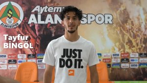 Alanyasporlu futbolculardan lösemili çocuklara destek