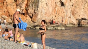 Antalya'da kasımda deniz keyfi