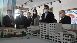 Bakan Kurum, 'Saathane Meydanı Projesi'ni inceledi