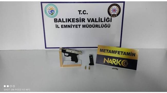 Balıkesir'de polisten uyuşturucu operasyonu