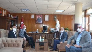 Başkan Kurt ilçe belediyelerini ziyaret etti