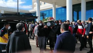 Burhaniye'de hayatını kaybeden acil servis doktoru Berna Tuncel toprağa verildi