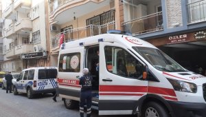 Çilingir yardımıyla girilen evde ölü bulundu