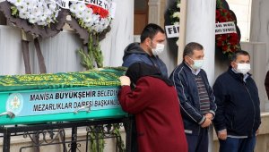 Depremde yaşamını yitiren Nerrin Erakman toprağa verildi