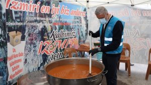 Depremzedelere Simav standında tarhana çorbası ikramı