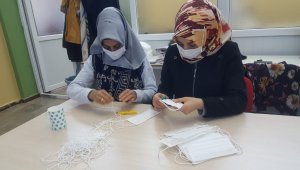 DİSMEK kursiyerleri günlük bin tıbbi maske üretiyor