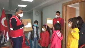 Ercişli depremzede çocuklardan İzmirli akranları için anlamlı kampanya