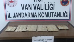 Gevaş'ta 1 kilo 408 gram eroin ile 3 kilo 50 gram metamfetamin ele geçirildi